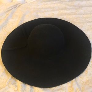 Huge black floppy hat !!! Never used‼️
